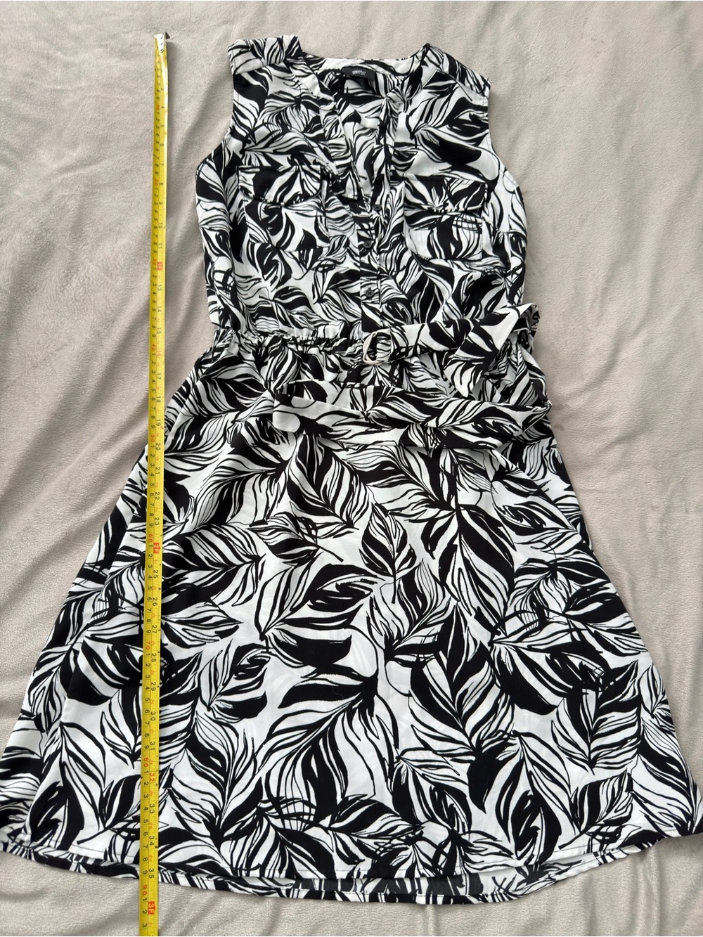 Mossimo Supply Co. Black & White Leaf-Print Sleeveless Dress